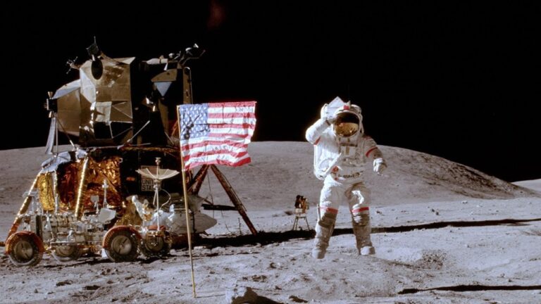 Gli astronauti sulla Luna impazziti: il mistero svelato in 70 caratteri!